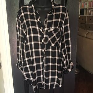 Mello Day Stitchfix Size M Blk/Wht Plaid Tunic